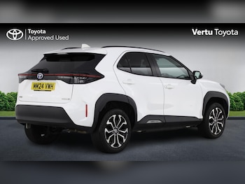 Used Toyota Yaris Cross 2024 for sale - 79341031: Photo