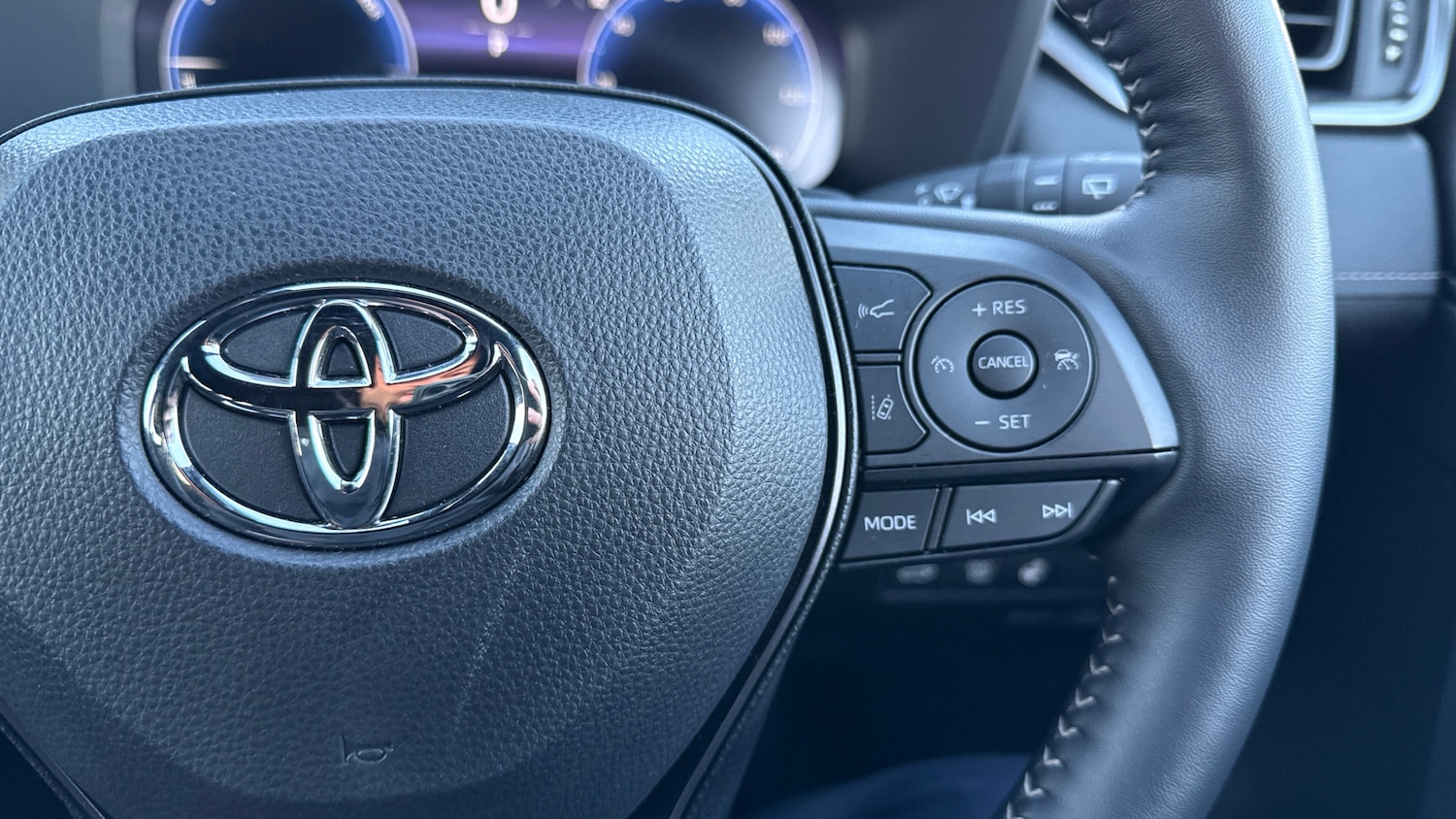 Used Toyota RAV4 2025 for sale - 77125006: Photo 31