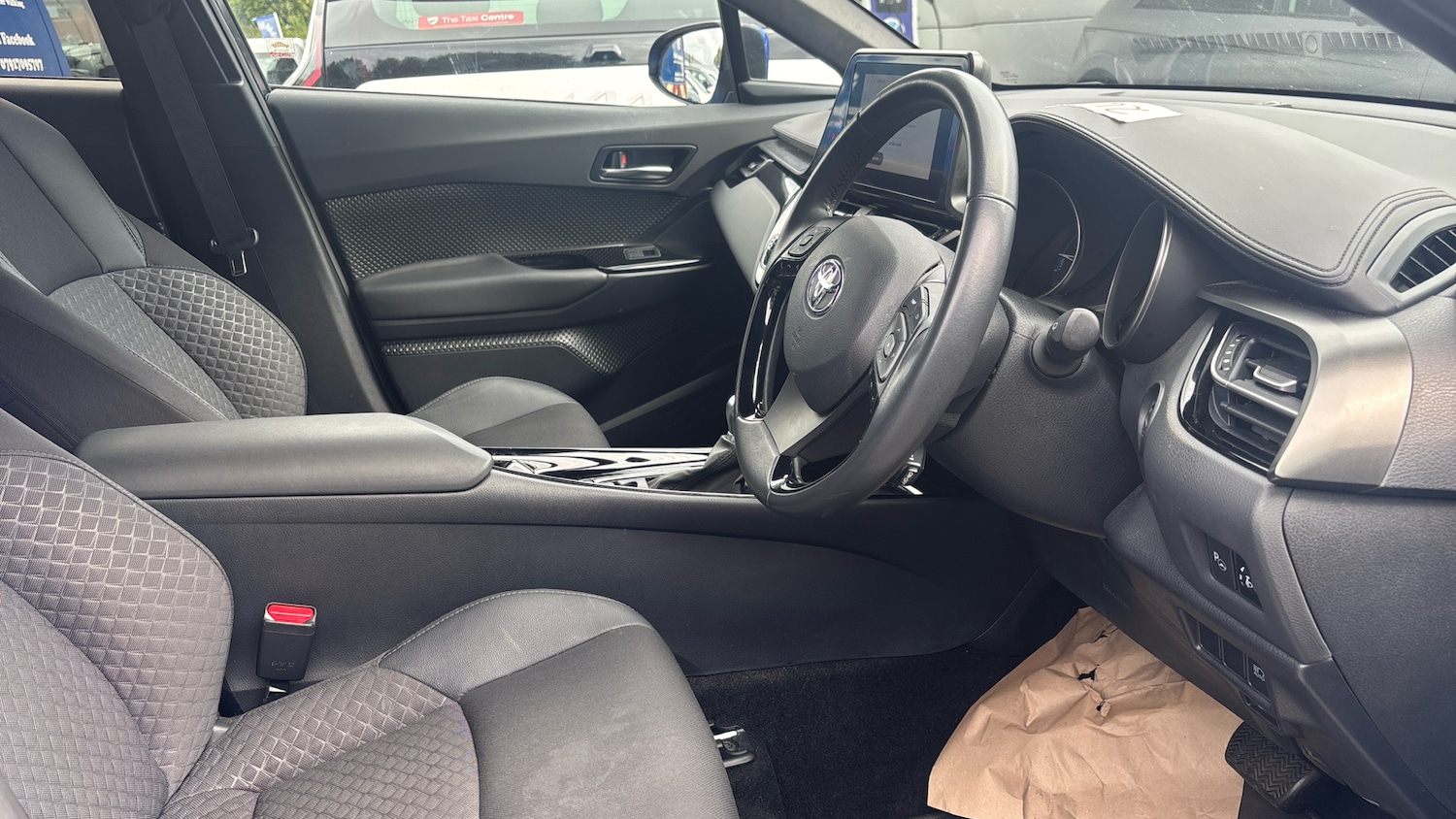 Used Toyota C-HR 2022 for sale - 76065962: Photo 11