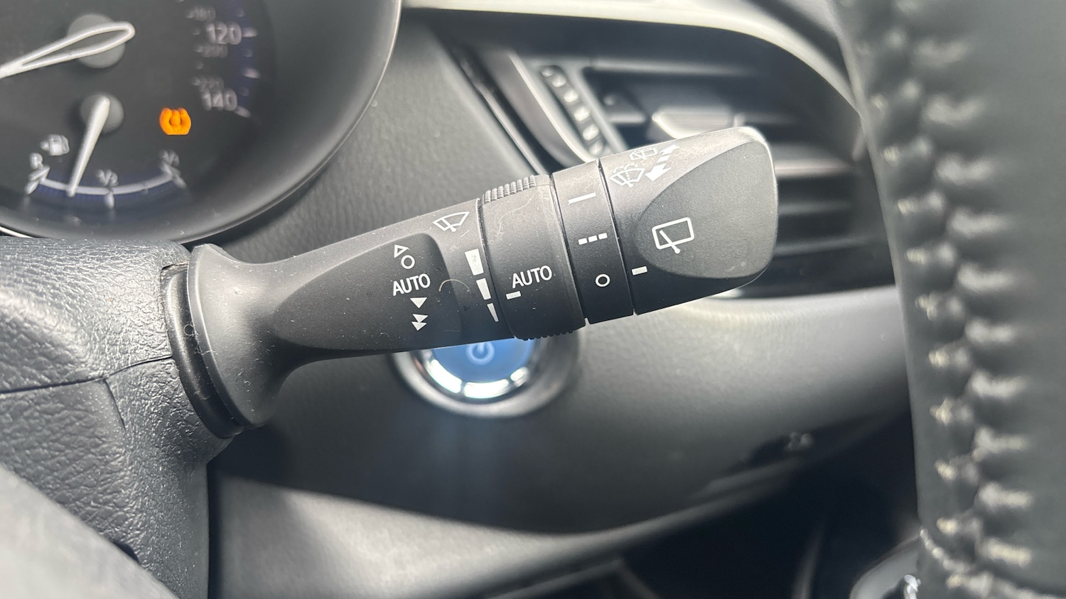 Used Toyota C-HR 2022 for sale - 76065962: Photo 34
