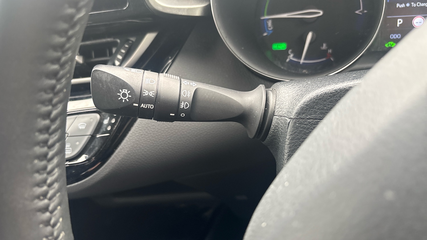 Used Toyota C-HR 2022 for sale - 76065962: Photo 35