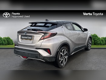 Used Toyota C-HR 2017 for sale - 76919676: Photo