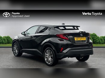 Used Toyota C-HR 2023 for sale - 76719264: Photo