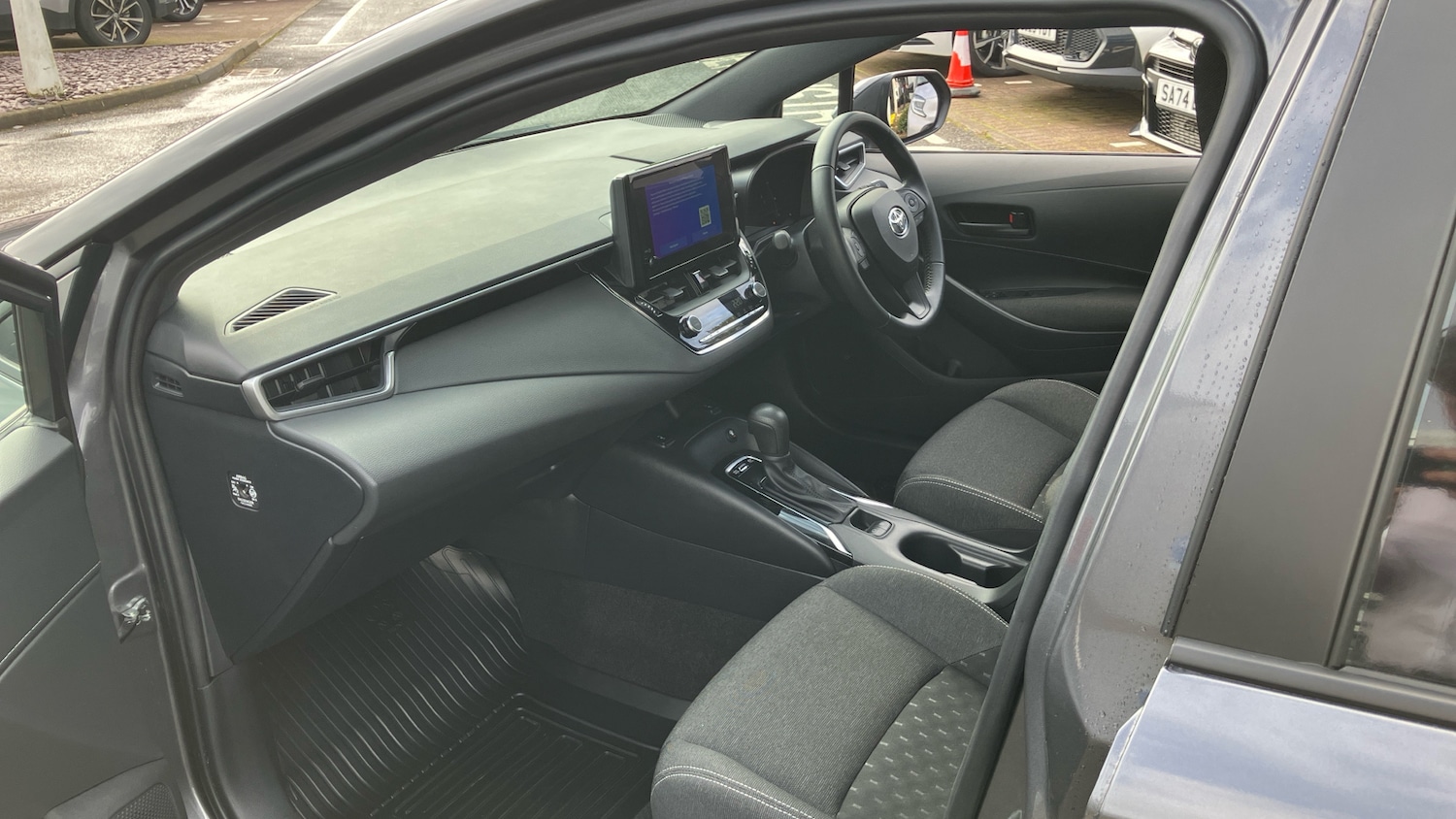 Used Toyota Corolla 2024 for sale - 75995112: Photo 10