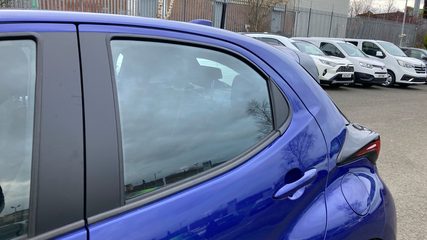 Used Toyota Yaris 2022 for sale - 77528535: Photo 25