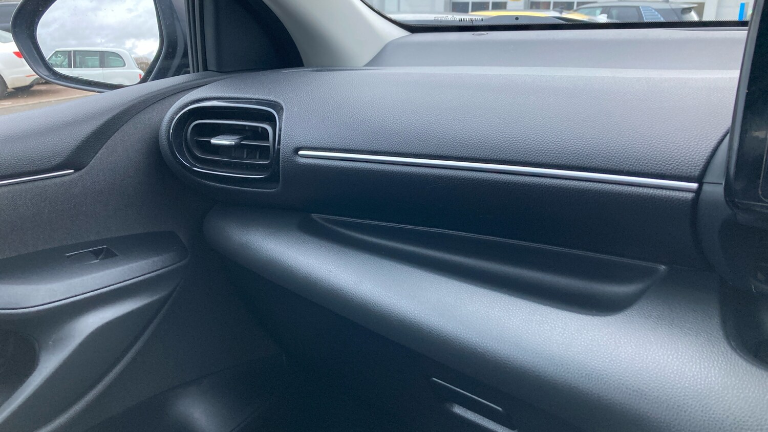 Used Toyota Yaris 2022 for sale - 77528535: Photo 43