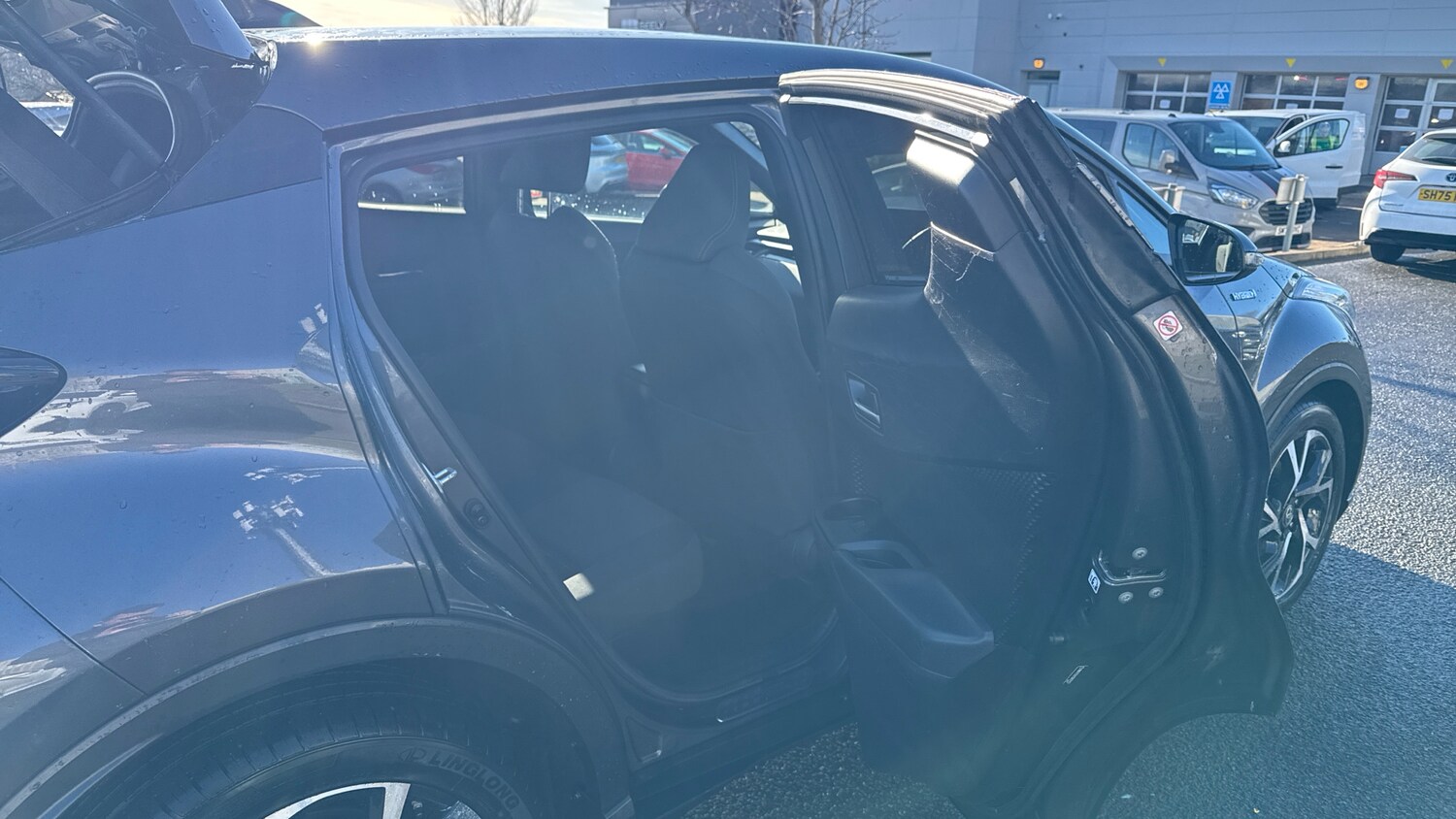 Used Toyota C-HR 2021 for sale - 78078055: Photo 12