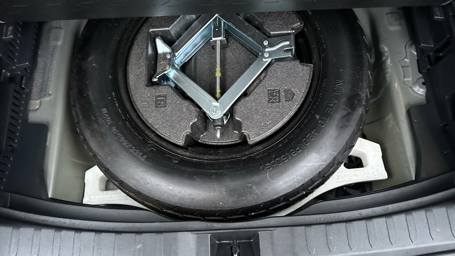 Used Toyota RAV4 2022 for sale - 77023303: Photo 42