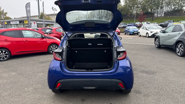 Used Toyota Yaris 2022 for sale - 76127925: Photo 14