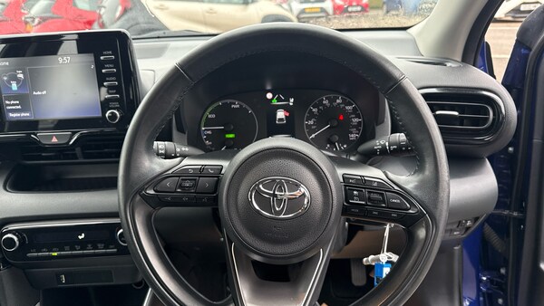 Used Toyota Yaris 2022 for sale - 76127925: Photo 8