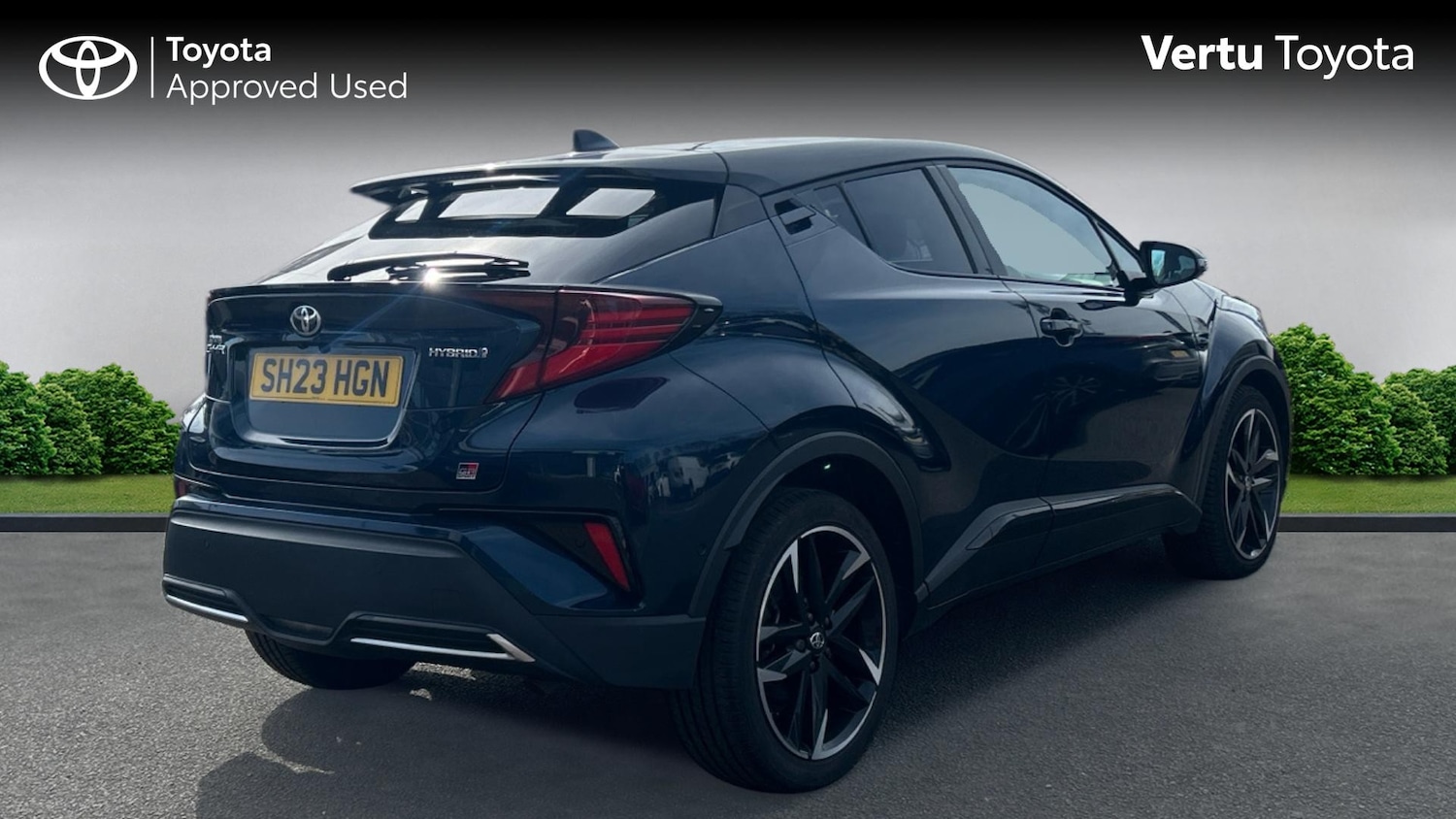 Used Toyota C-HR 2023 for sale - 78162379: Photo 2