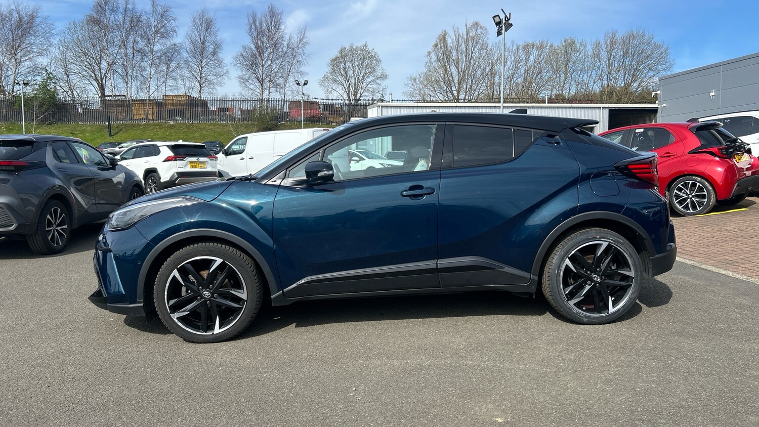 Used Toyota C-HR 2023 for sale - 78162379: Photo 24