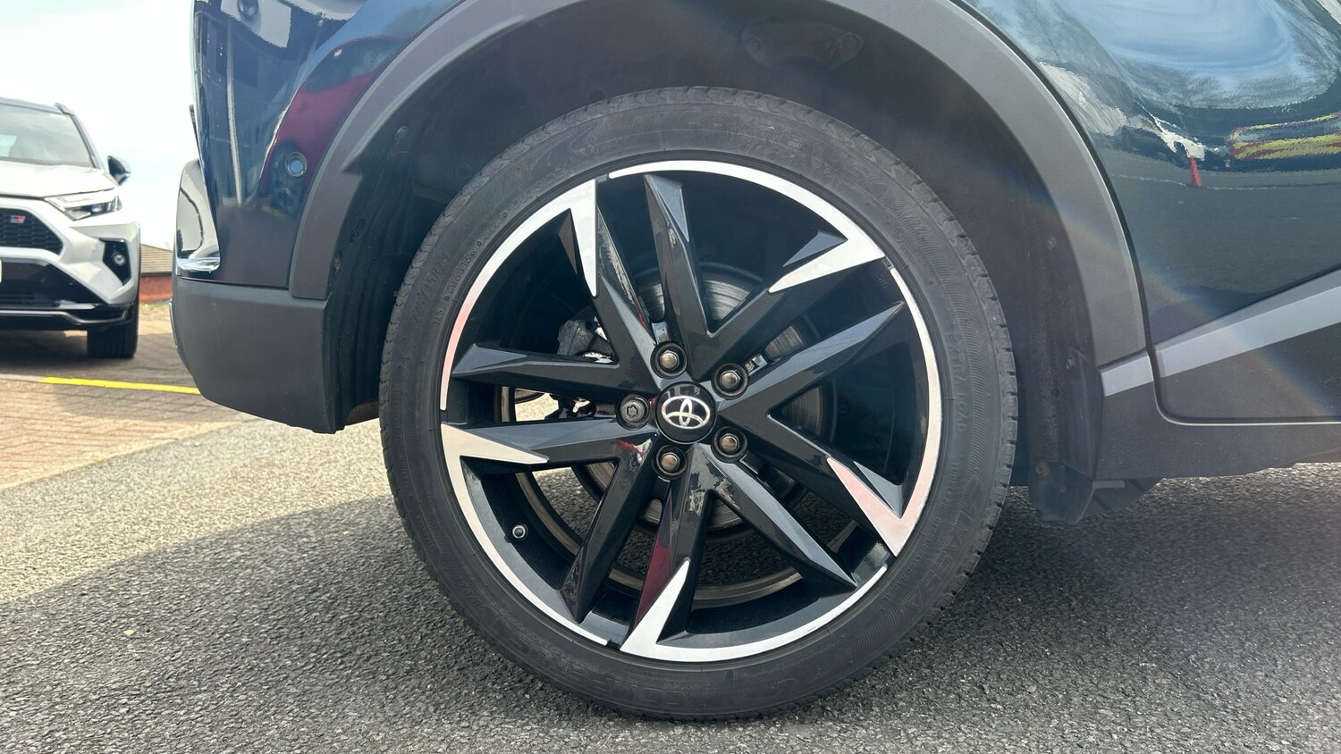 Used Toyota C-HR 2023 for sale - 78162379: Photo 25