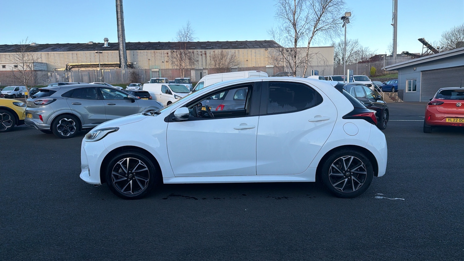 Used Toyota Yaris 2022 for sale - 77125024: Photo 17