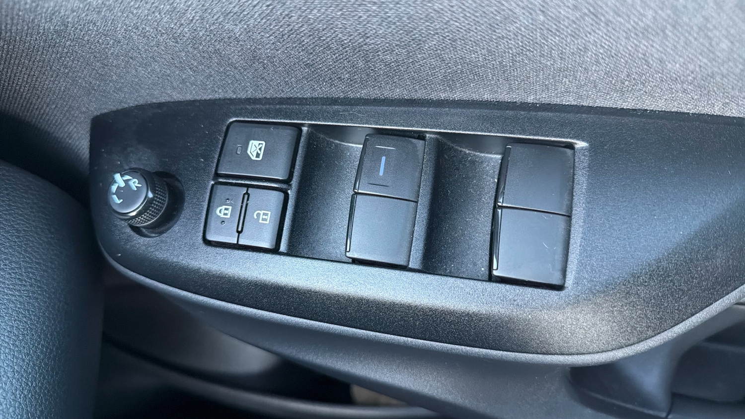 Used Toyota Yaris 2022 for sale - 77125024: Photo 41