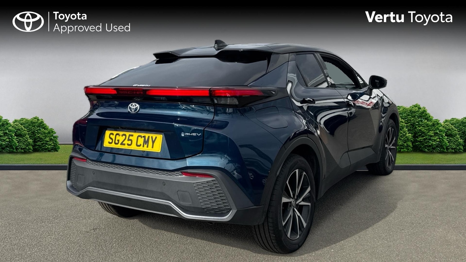 Used Toyota C-HR 2025 for sale - 75931746: Photo 2