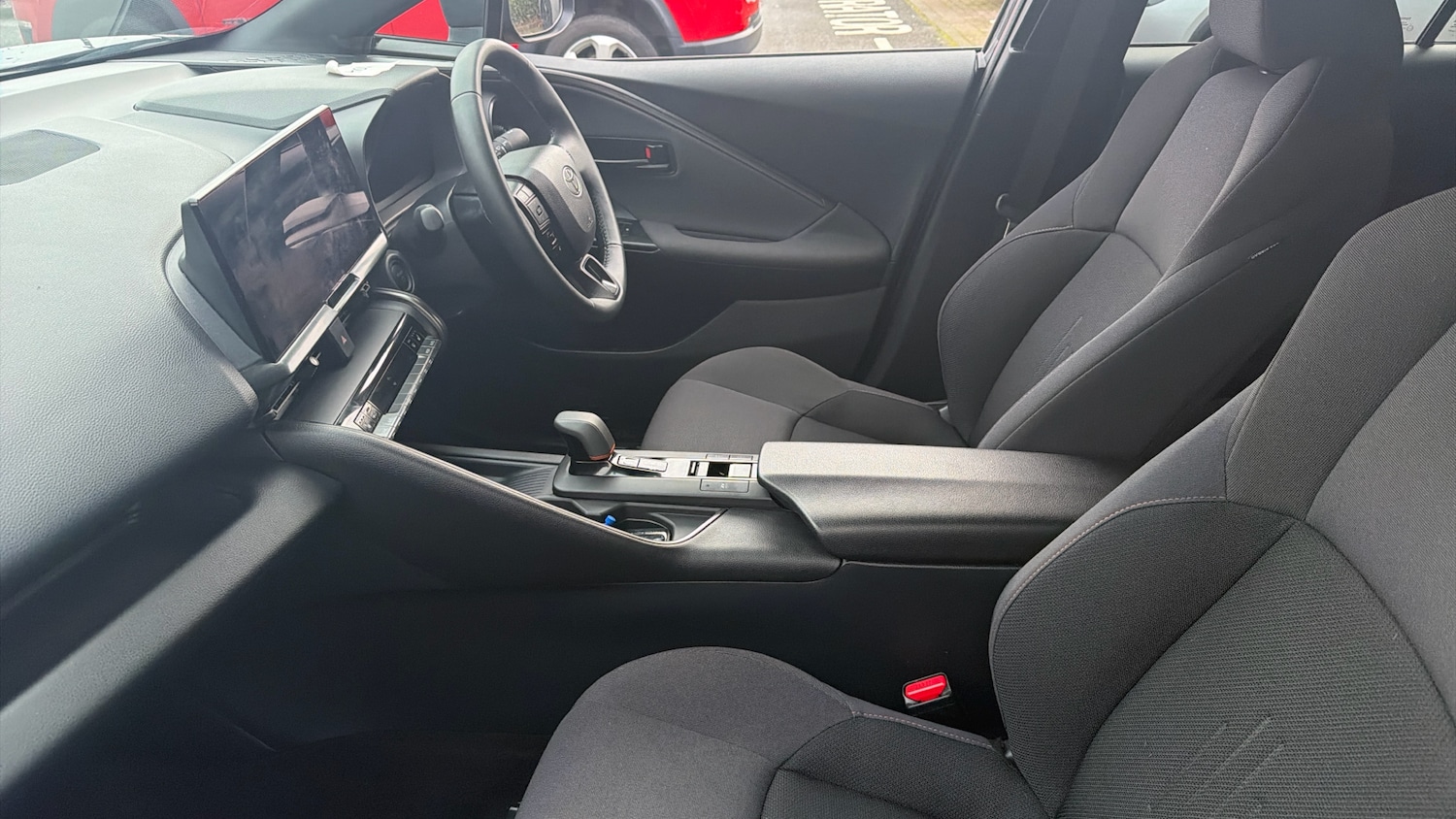 Used Toyota C-HR 2025 for sale - 76706262: Photo 10