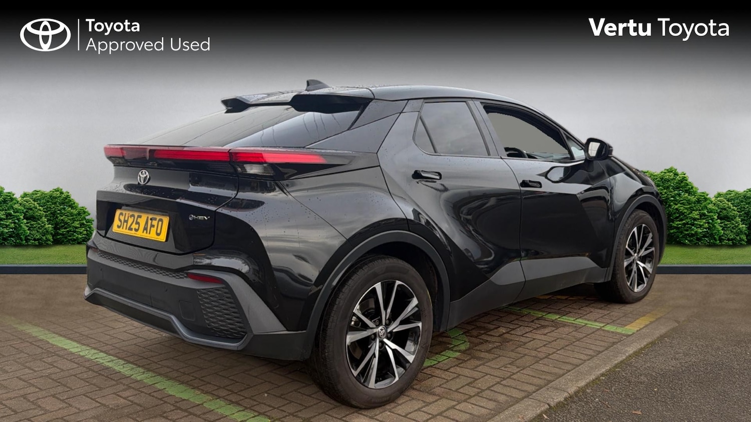 Used Toyota C-HR 2025 for sale - 76706262: Photo 2