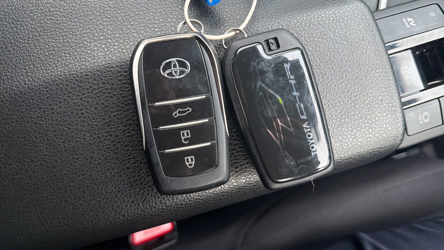 Used Toyota C-HR 2025 for sale - 76706262: Photo 35