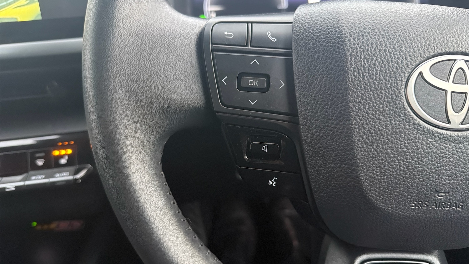 Used Toyota C-HR 2025 for sale - 76706262: Photo 36