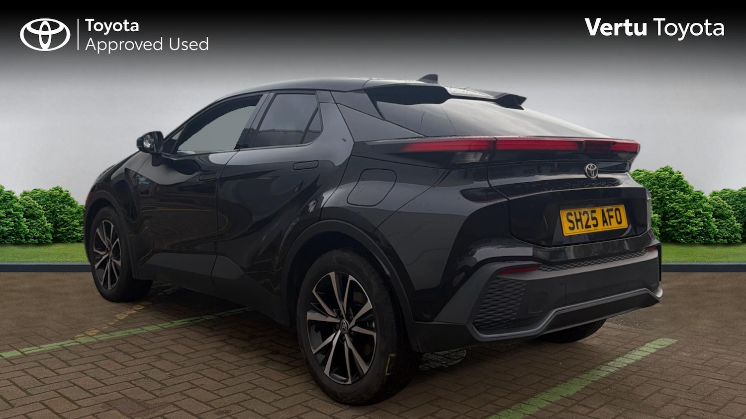 Used Toyota C-HR 2025 for sale - 76706262: Photo 4