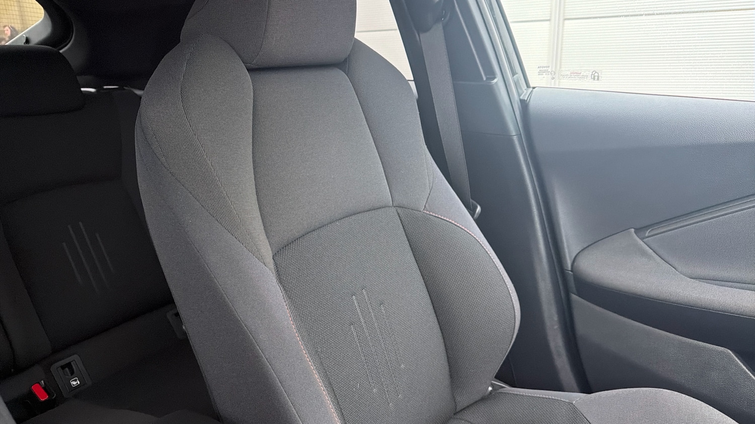 Used Toyota C-HR 2025 for sale - 76706262: Photo 43