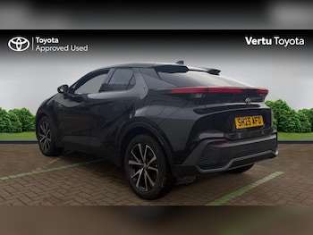 Used Toyota C-HR 2025 for sale - 76706262: Photo