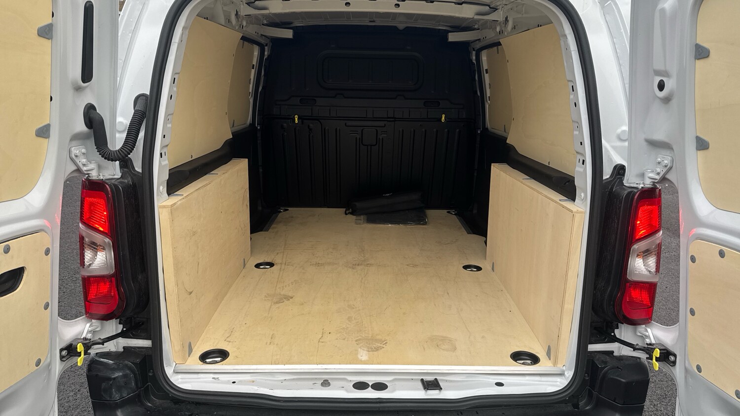 Used Toyota ProAce 2024 for sale - 76366905: Photo 14