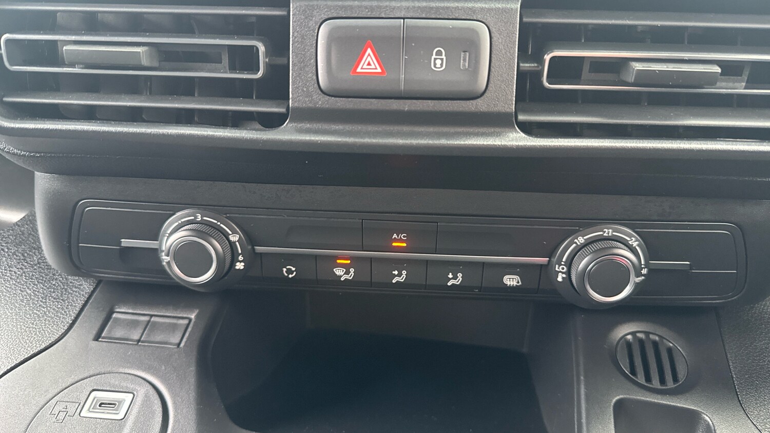 Used Toyota ProAce 2024 for sale - 76366905: Photo 45