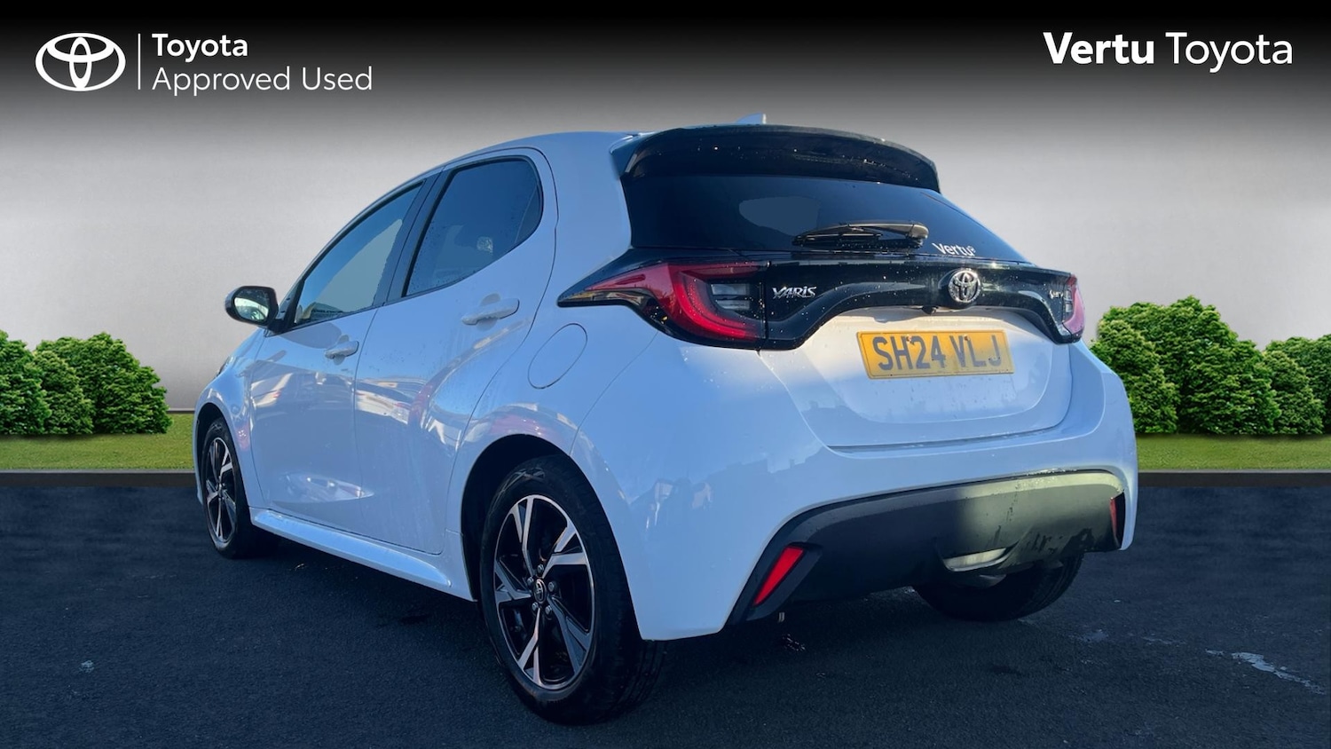 Used Toyota Yaris 2024 for sale - 77087276: Photo 2