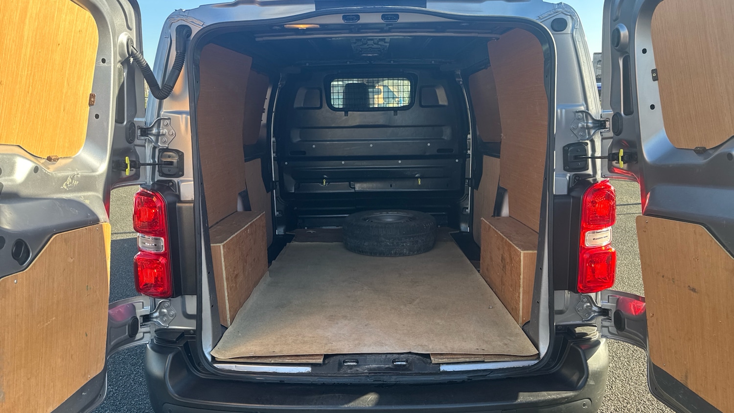 Used Toyota ProAce 2023 for sale - 77902301: Photo 14