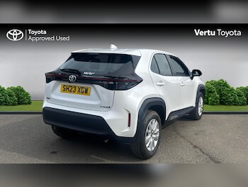 Used Toyota Yaris Cross 2023 for sale - 78090548: Photo