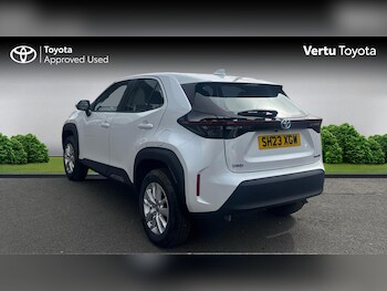 Used Toyota Yaris Cross 2023 for sale - 78090548: Photo