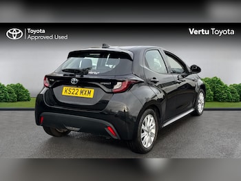 Used Toyota Yaris 2022 for sale - 76907682: Photo