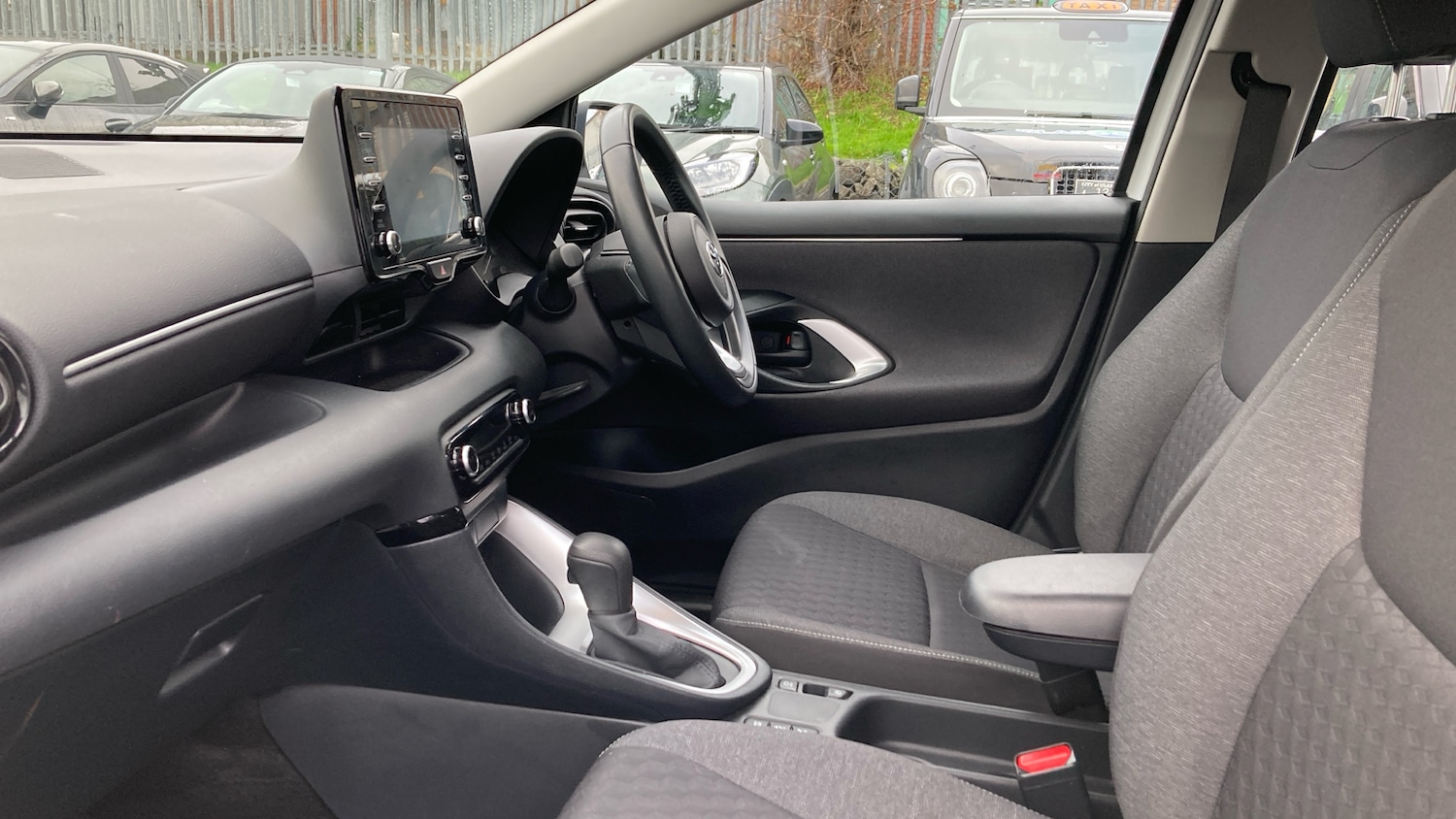 Used Toyota Yaris 2022 for sale - 76818776: Photo 10