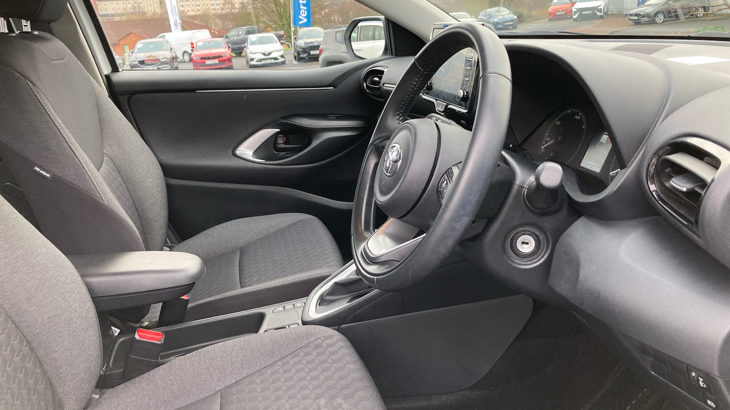 Used Toyota Yaris 2022 for sale - 76818776: Photo 11