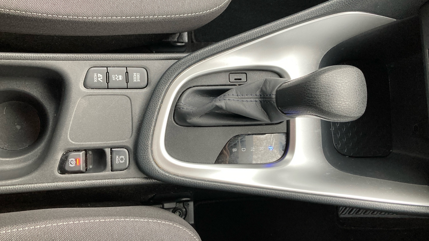 Used Toyota Yaris 2022 for sale - 76818776: Photo 35