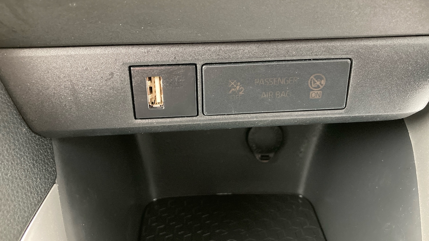 Used Toyota Yaris 2022 for sale - 76818776: Photo 42