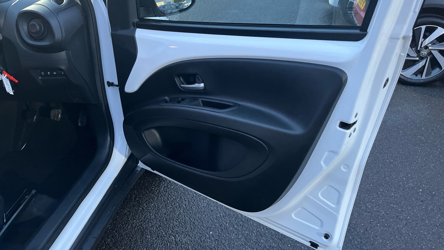 Used Toyota Aygo X 2022 for sale - 77567600: Photo 37