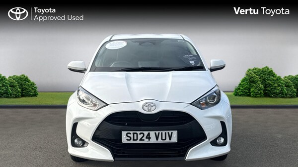 Used Toyota Yaris 2024 for sale - 76157028: Photo 15