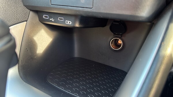 Used Toyota Yaris 2024 for sale - 76157028: Photo 29