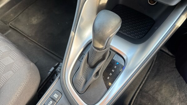 Used Toyota Yaris 2024 for sale - 76157028: Photo 30
