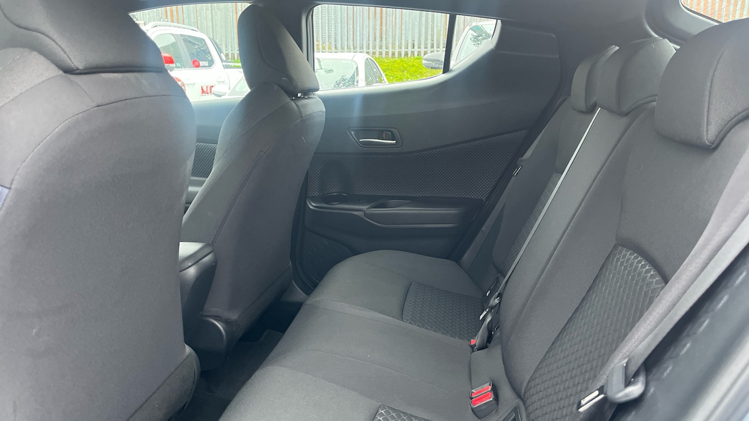 Used Toyota C-HR 2022 for sale - 77601909: Photo 13