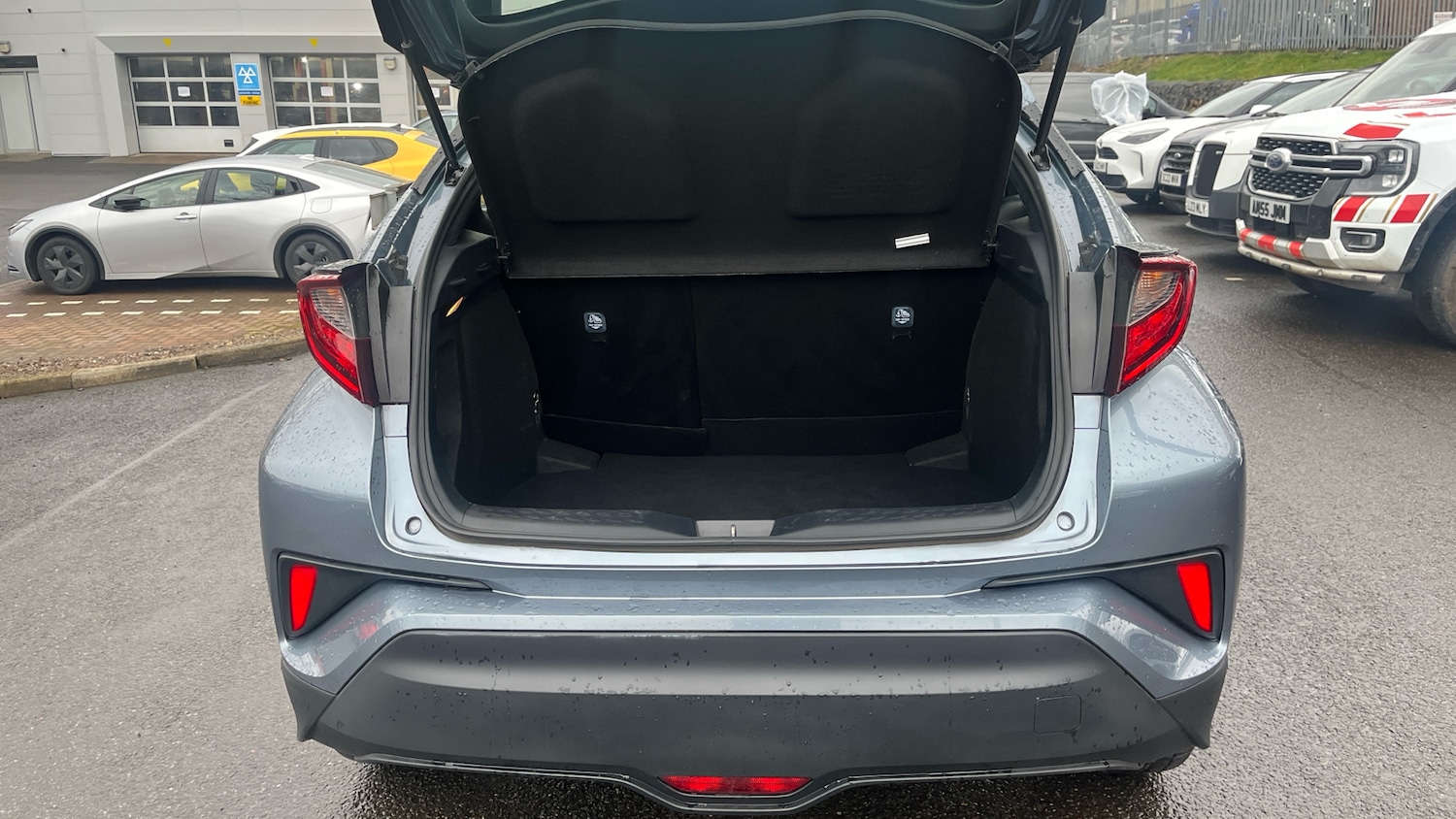 Used Toyota C-HR 2022 for sale - 77601909: Photo 14