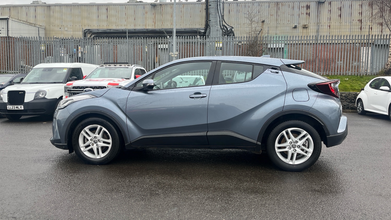Used Toyota C-HR 2022 for sale - 77601909: Photo 17