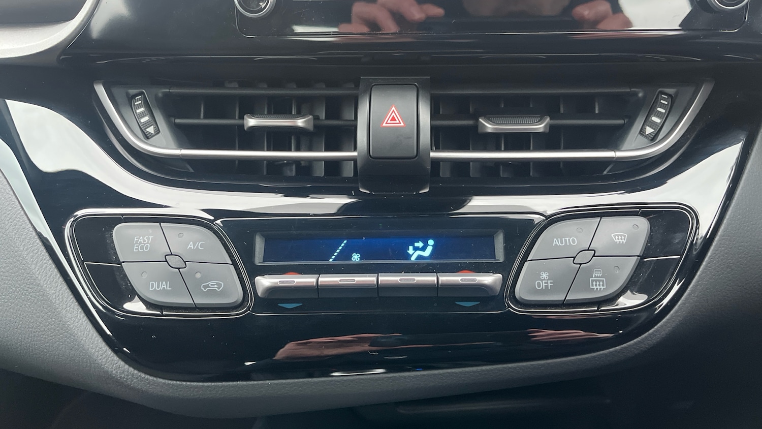 Used Toyota C-HR 2022 for sale - 77601909: Photo 24