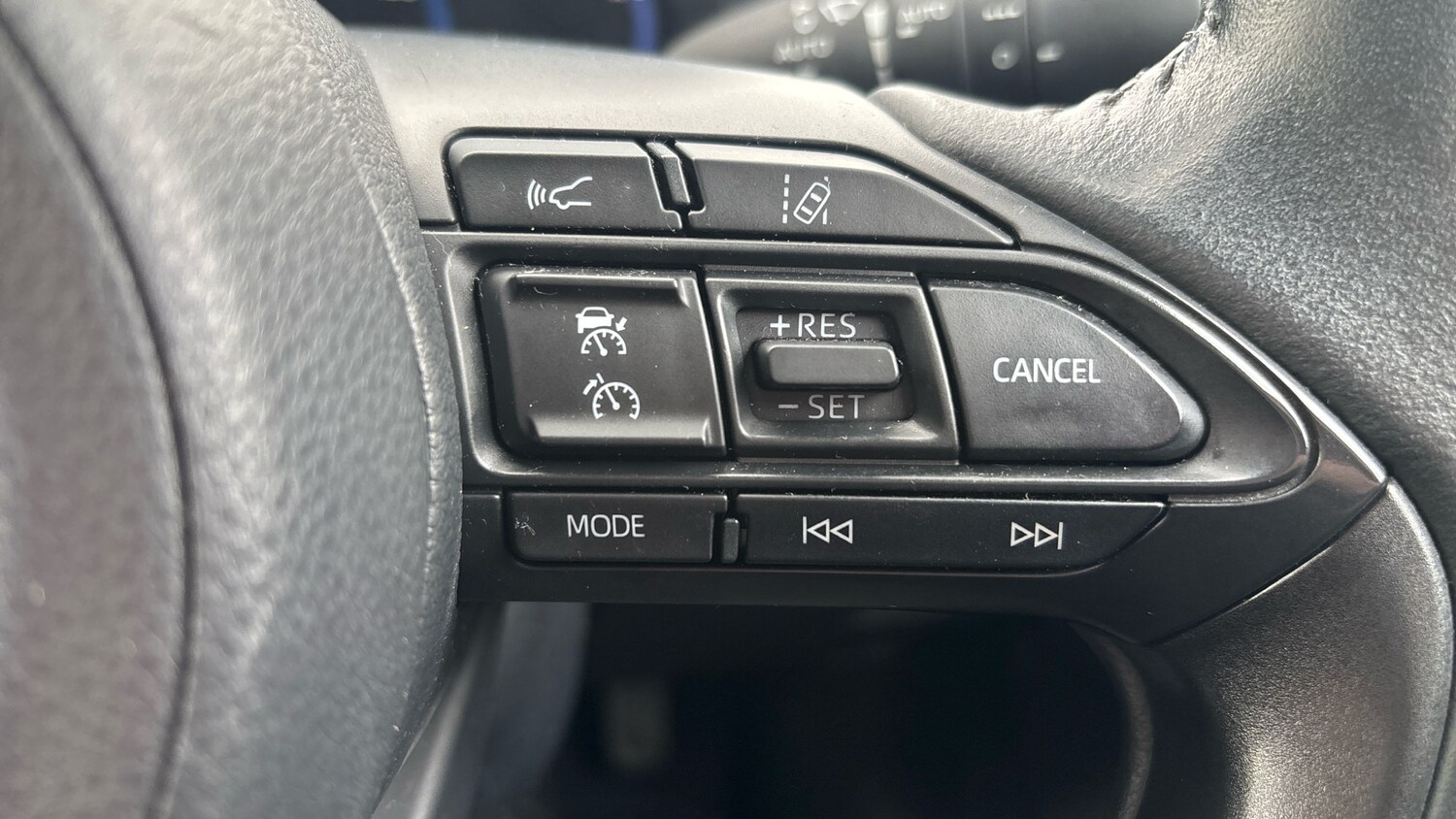 Used Toyota Yaris Cross 2023 for sale - 78149863: Photo 31