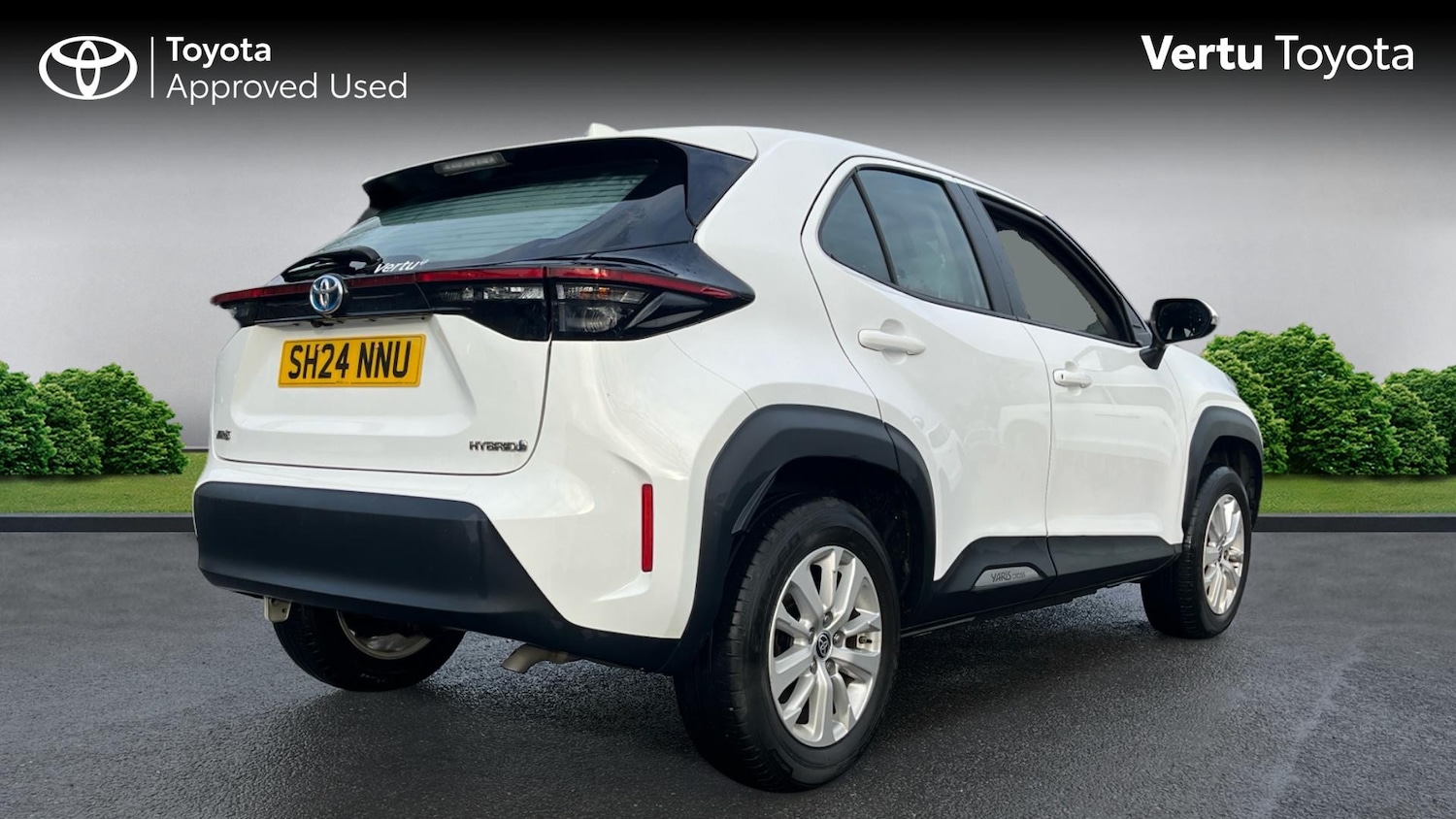 Used Toyota Yaris Cross 2024 for sale - 76957351: Photo 2