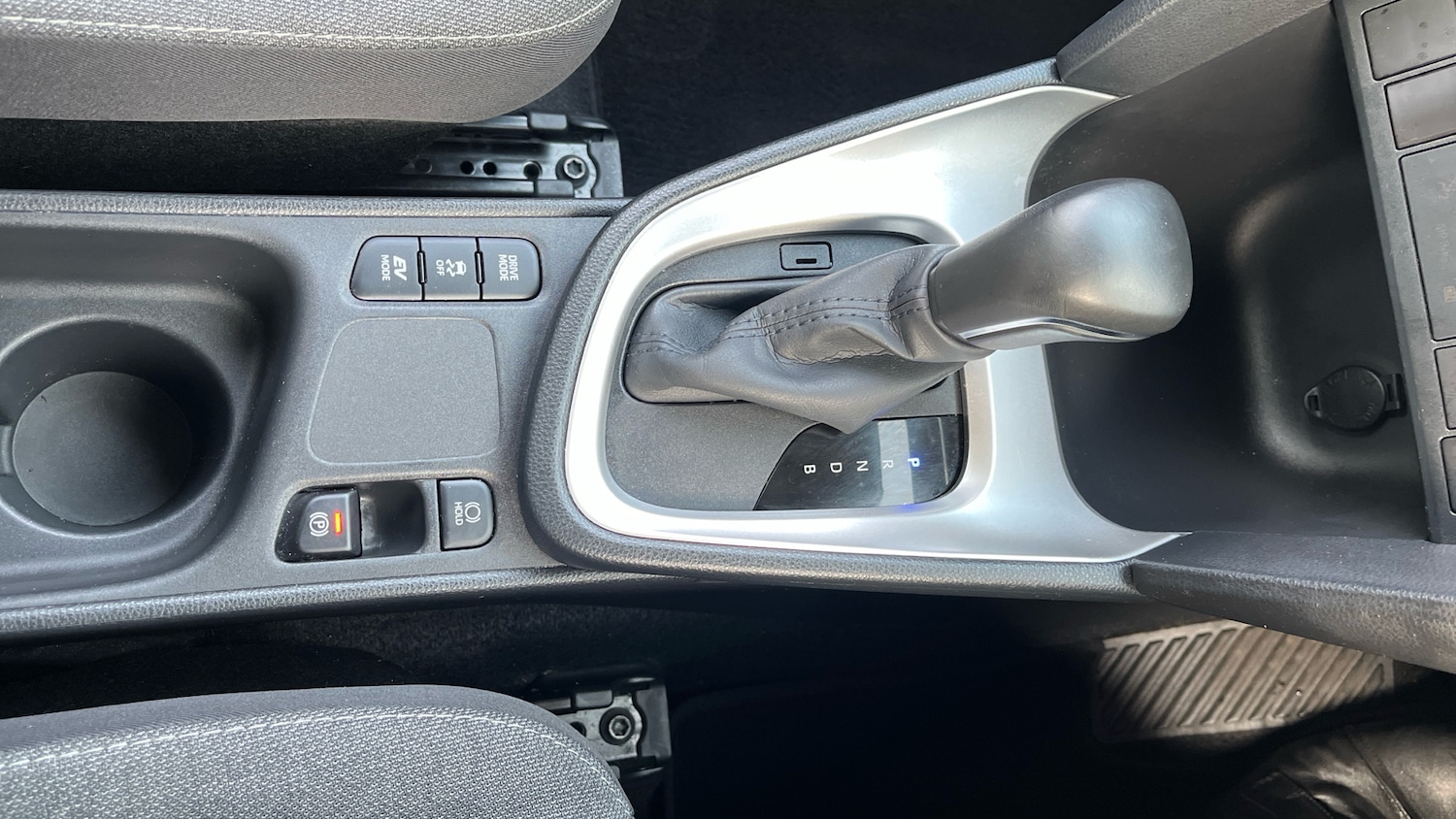 Used Toyota Yaris Cross 2024 for sale - 76957351: Photo 27