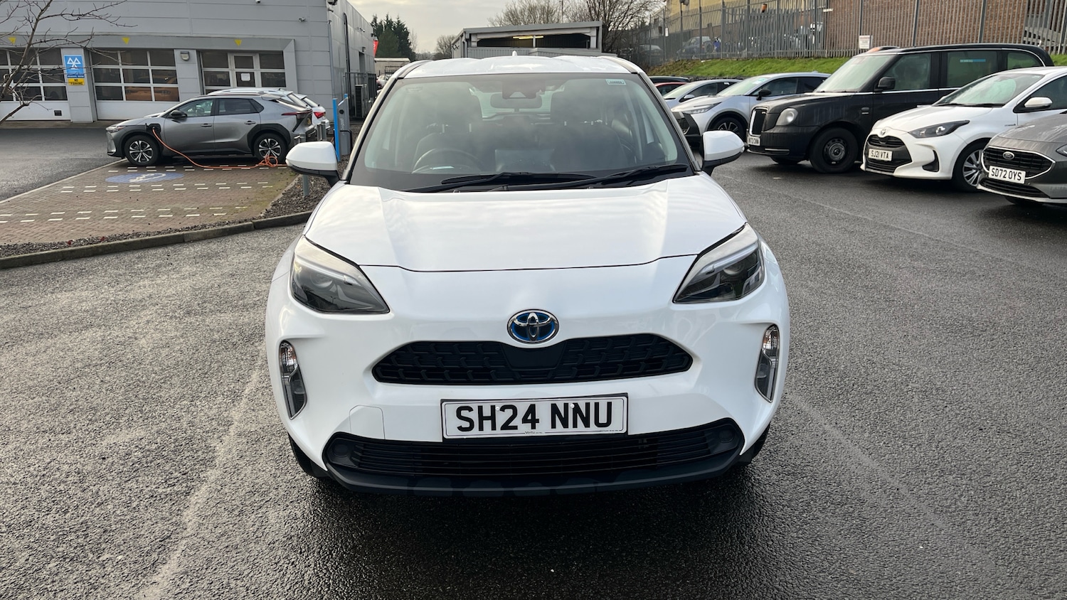 Used Toyota Yaris Cross 2024 for sale - 76957351: Photo 28